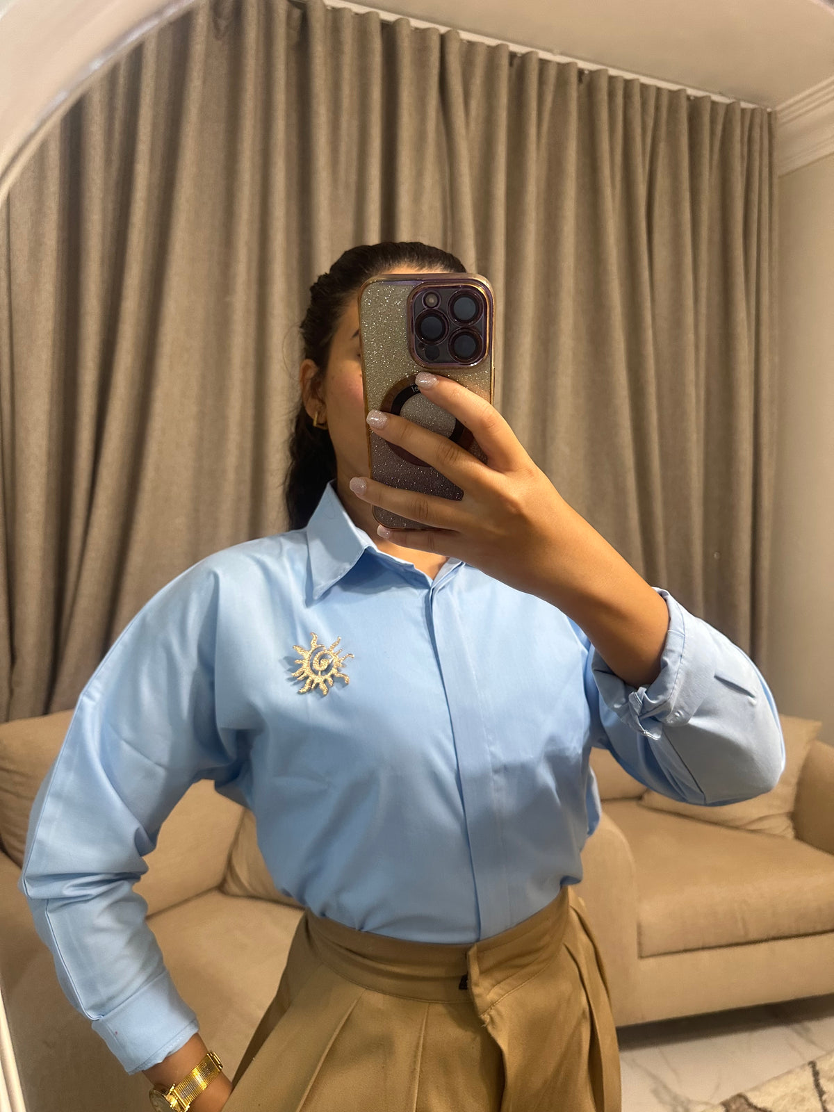 Baby blue cropped cotton chemise 🩵 with Golden brooch gift from cherrys store