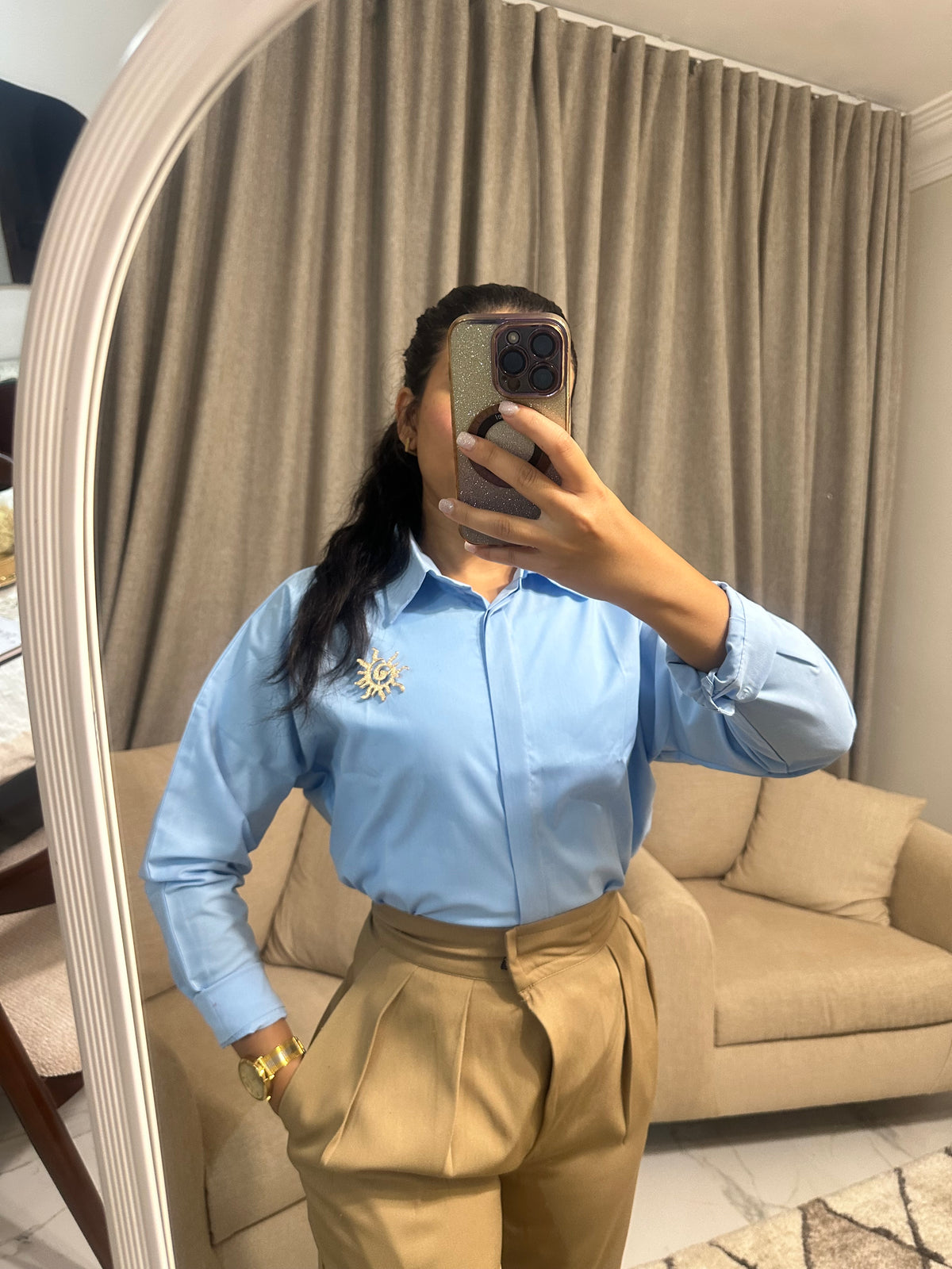 Baby blue cropped cotton chemise 🩵 with Golden brooch gift from cherrys store